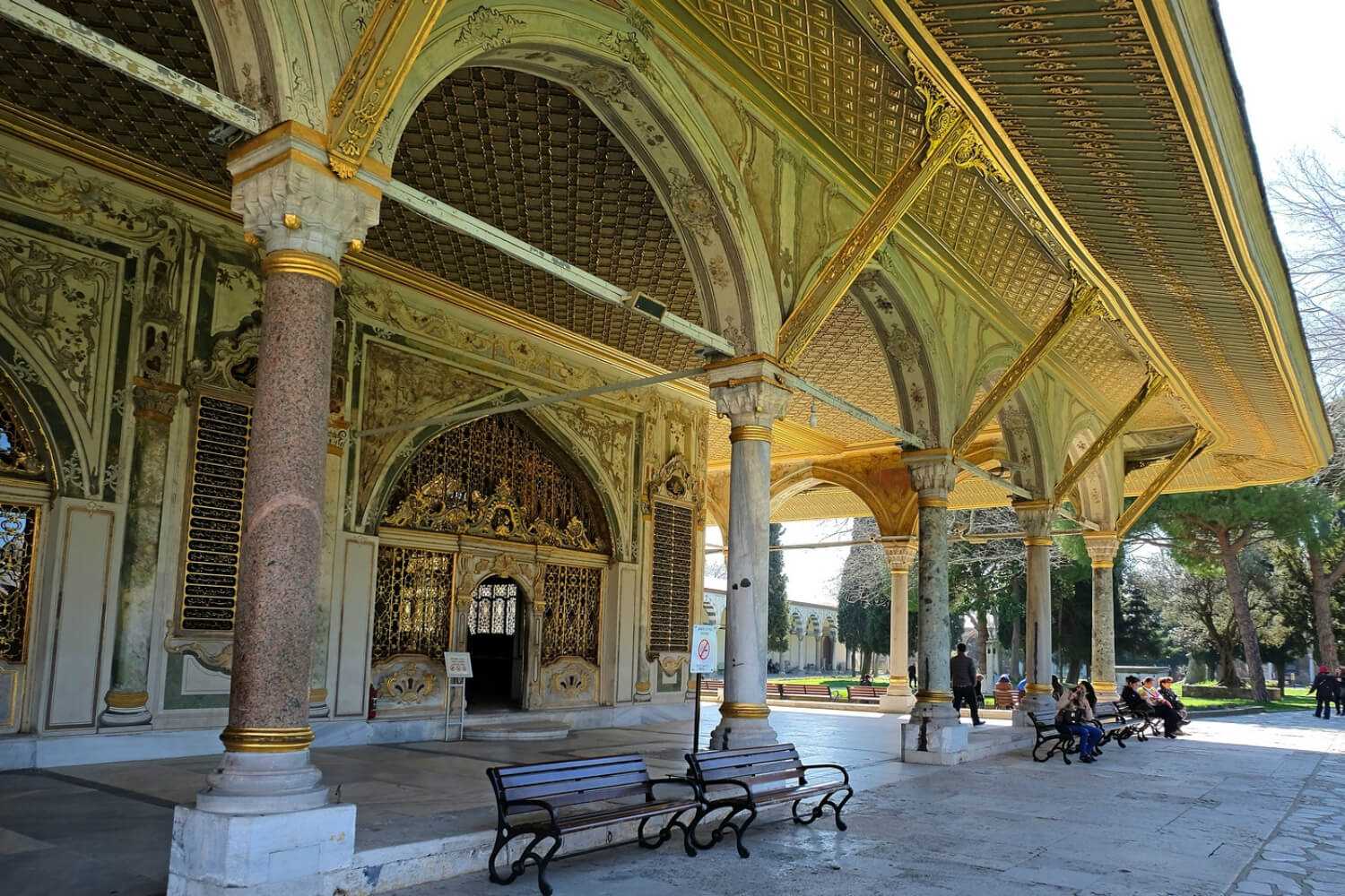 Площадь султанахмет: история и обзор достопримечательностей и мечетей