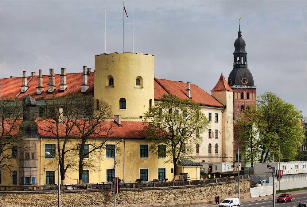 Рижский замок (rigas pils) описание и фото - латвия : рига