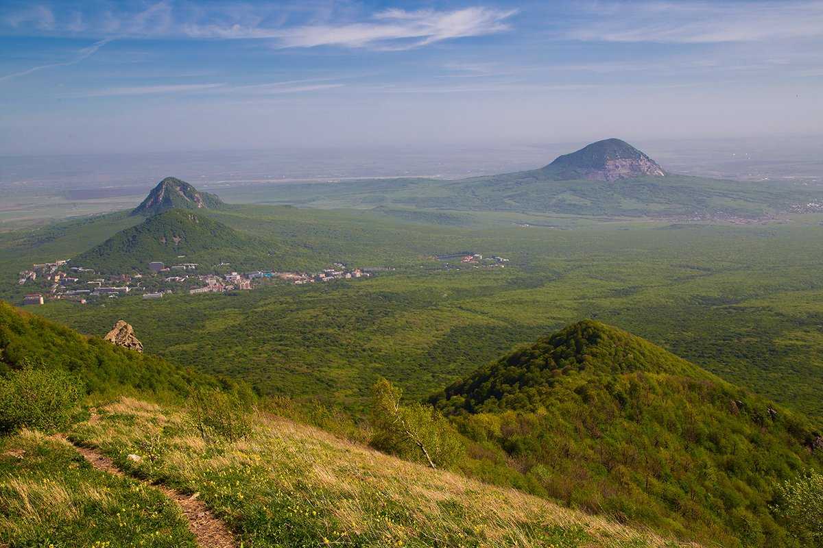 Поход на гору бештау: покорить самую высокую гору кавказских минеральных вод и испытать пьянящее чувство свободы, экскурсия в пятигорска