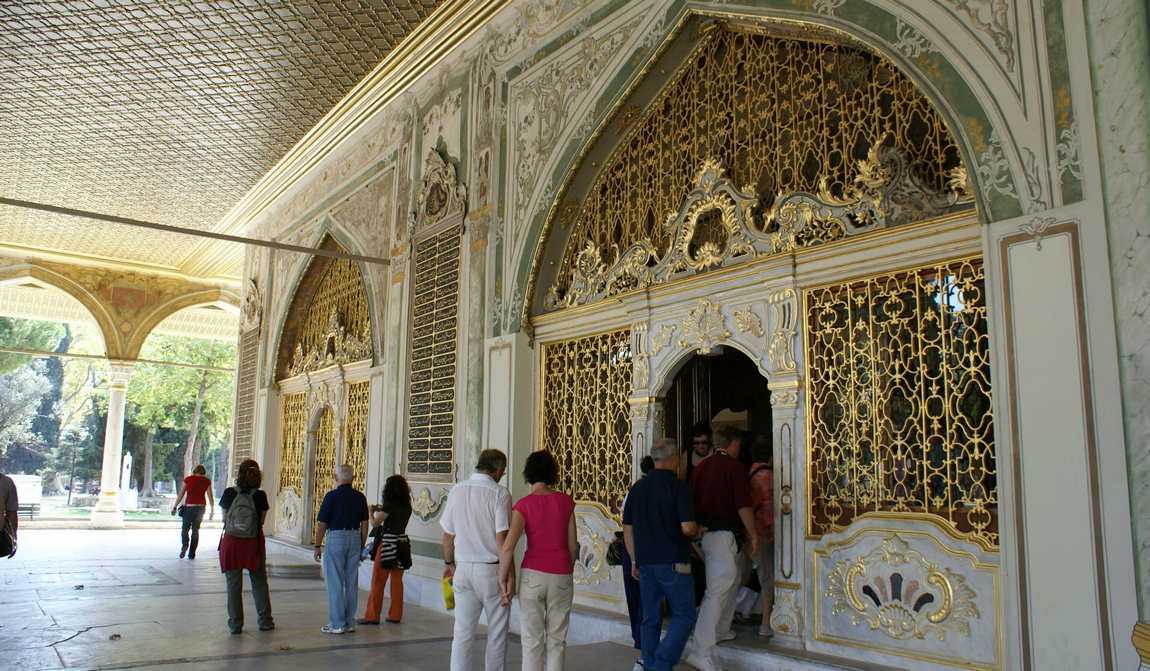 Дворец топкапы – музей реликвий мусульманского мира в стамбуле