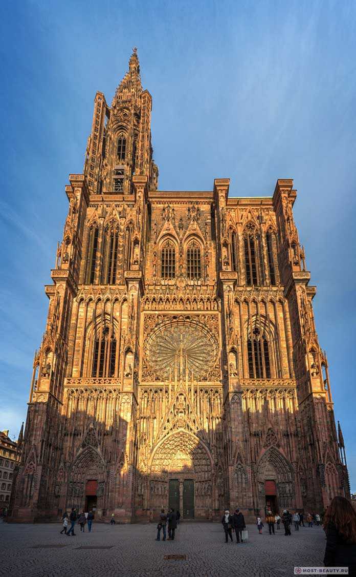Кёльнский собор – вечно строящийся готический шедевр