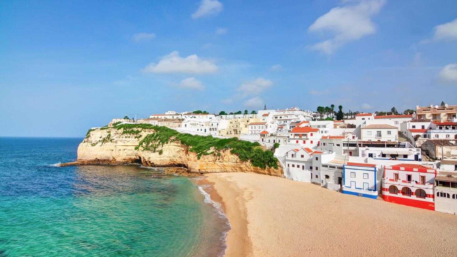 Где лучший пляжный отдых в Португалии в 2022 году Когда ехать отдыхать Обзор погоды и лучших мест для отдыха на море