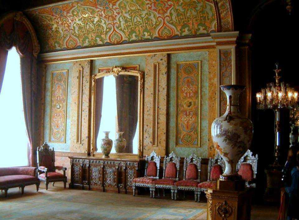 Топкапы: описание и обзор османского дворца и музея в стамбуле