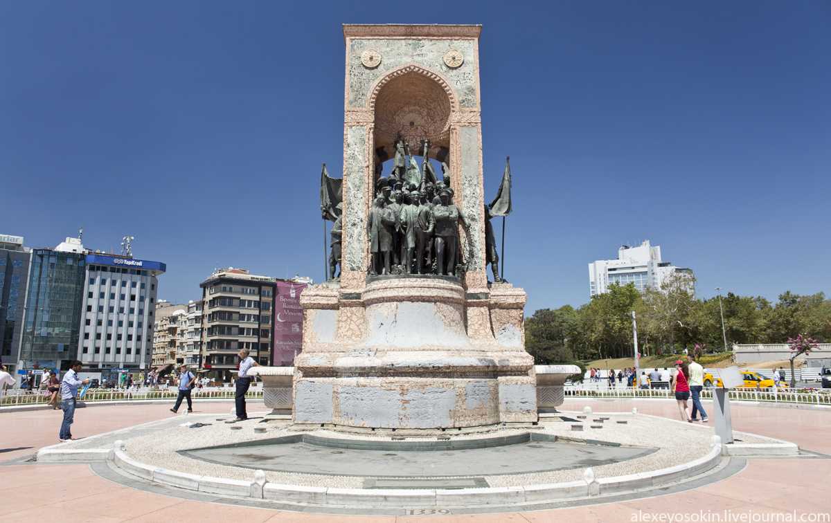 Площадь султанахмет, ипподром, стамбул. история, отели рядом, где находится и как добраться, фото, видео, панорама на туристер.ру