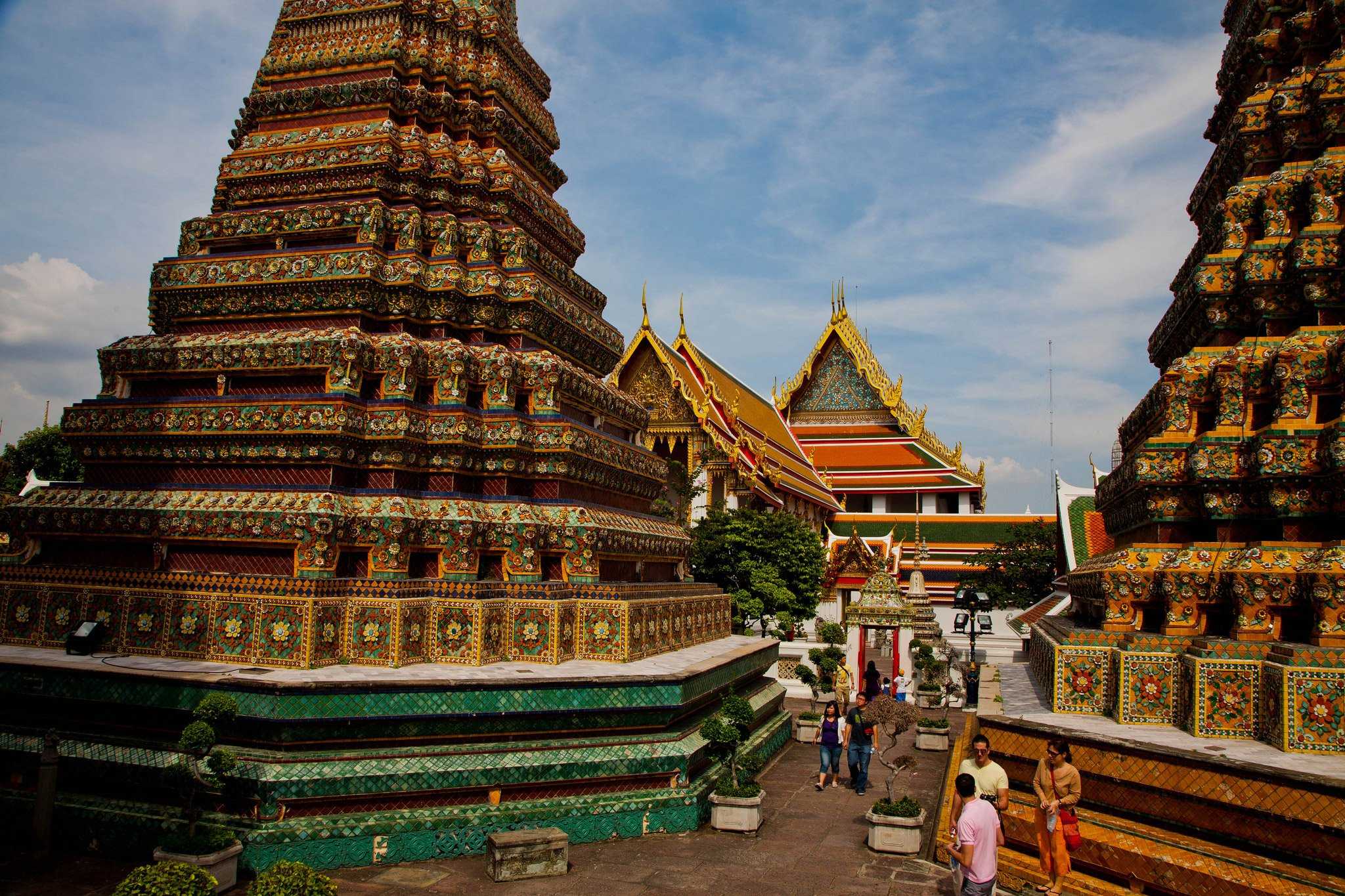 Храм золотого будды в бангкоке — обязательное для посещения место