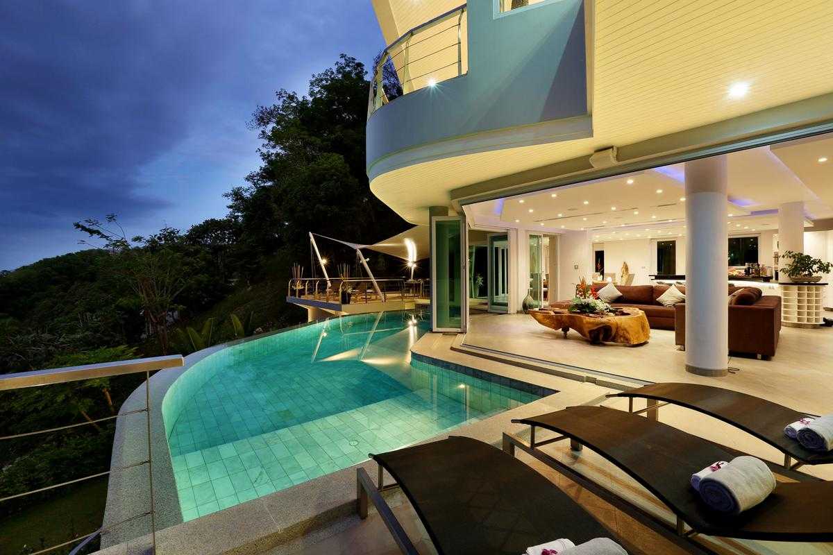 Avani+ mai khao phuket suites & villas - роскошный курорт для геев на пхукете