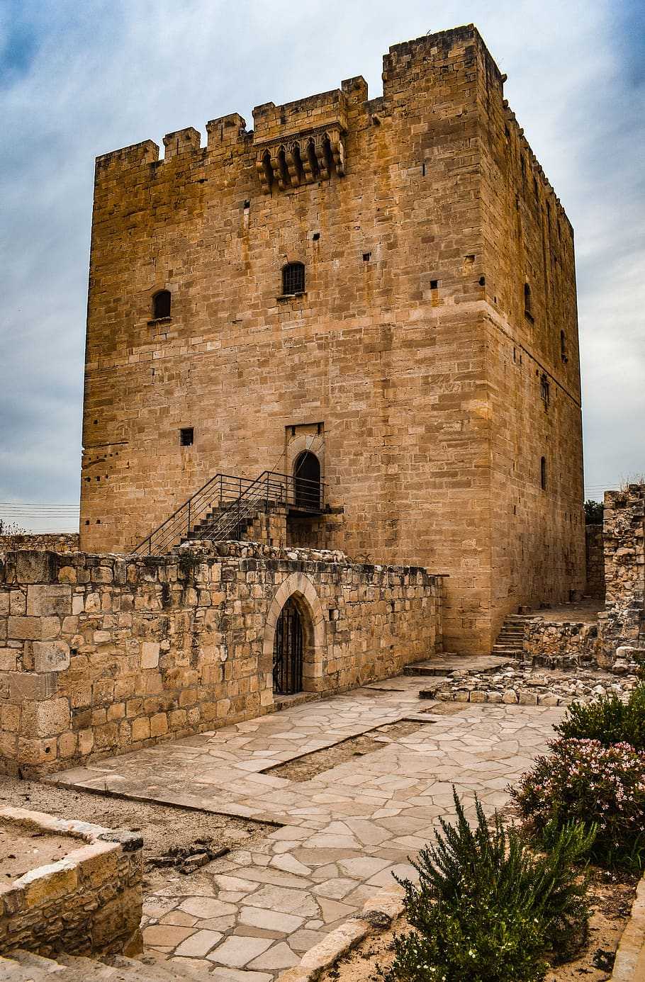 Замок колосси, кипр (kolossi castle) — наследие рыцарей средневековья